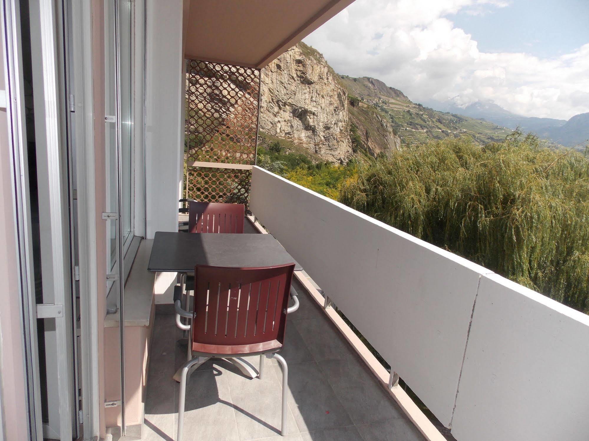 Hotel Castel Sion Luaran gambar